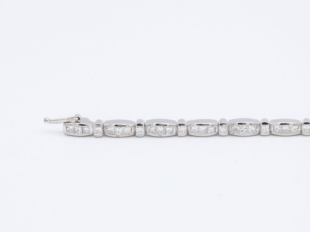 Elegant Round Brilliant Diamond Tennis Bracelet, 4.08ct B-4088