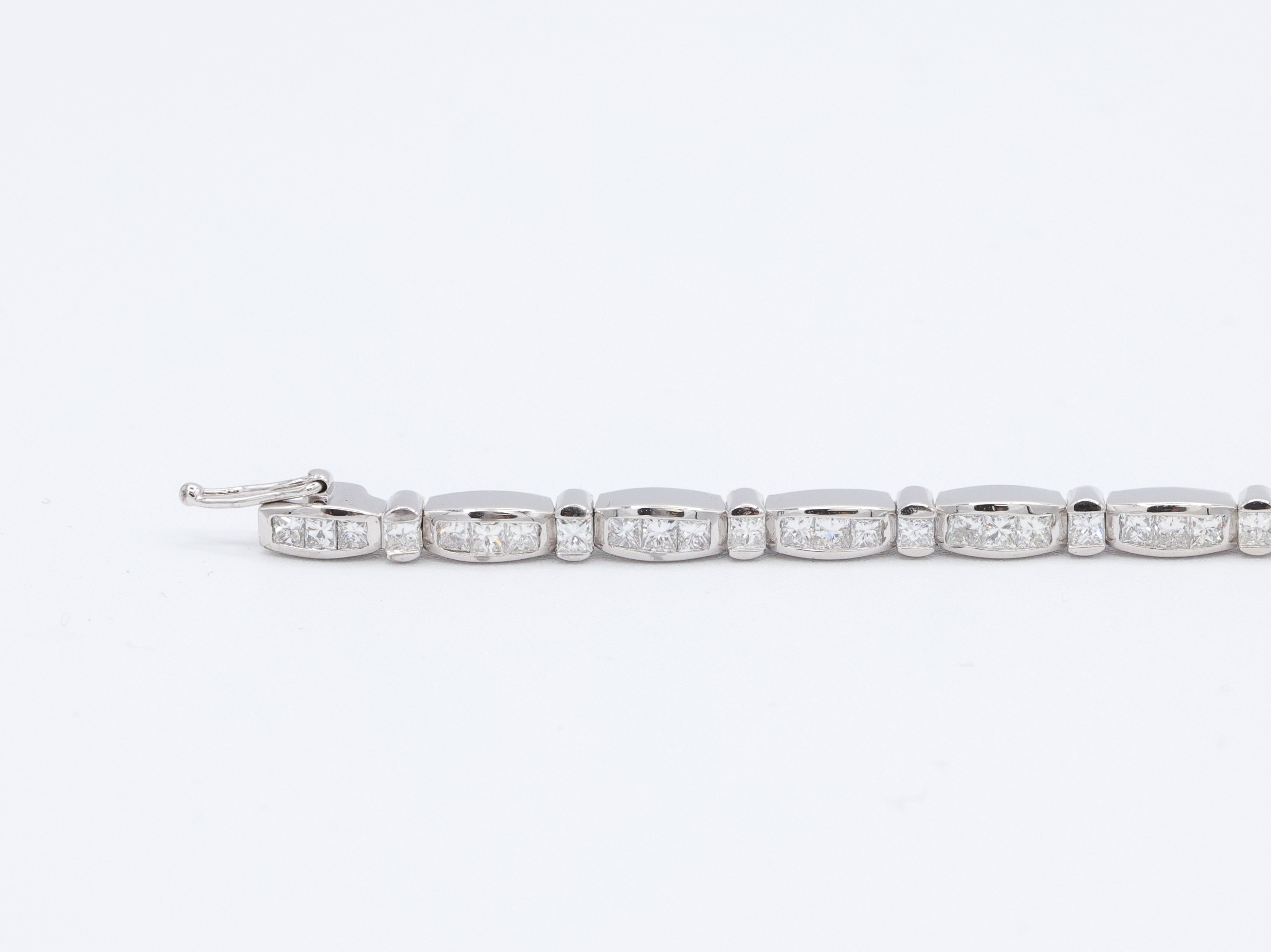 Elegant Round Brilliant Diamond Tennis Bracelet, 4.08ct B-4088