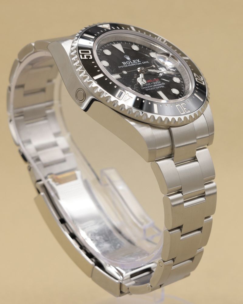 Rolex Sea-Dweller 43 Black Dial on Oyster 126600 Complete 2019