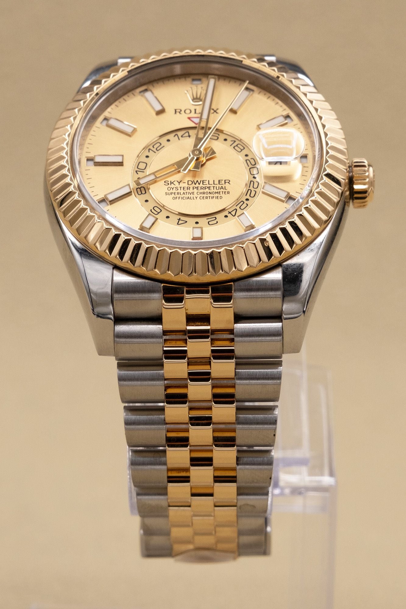 Rolex SkyDweller Champagne Dial on Jubilee 326933 Complete 2023