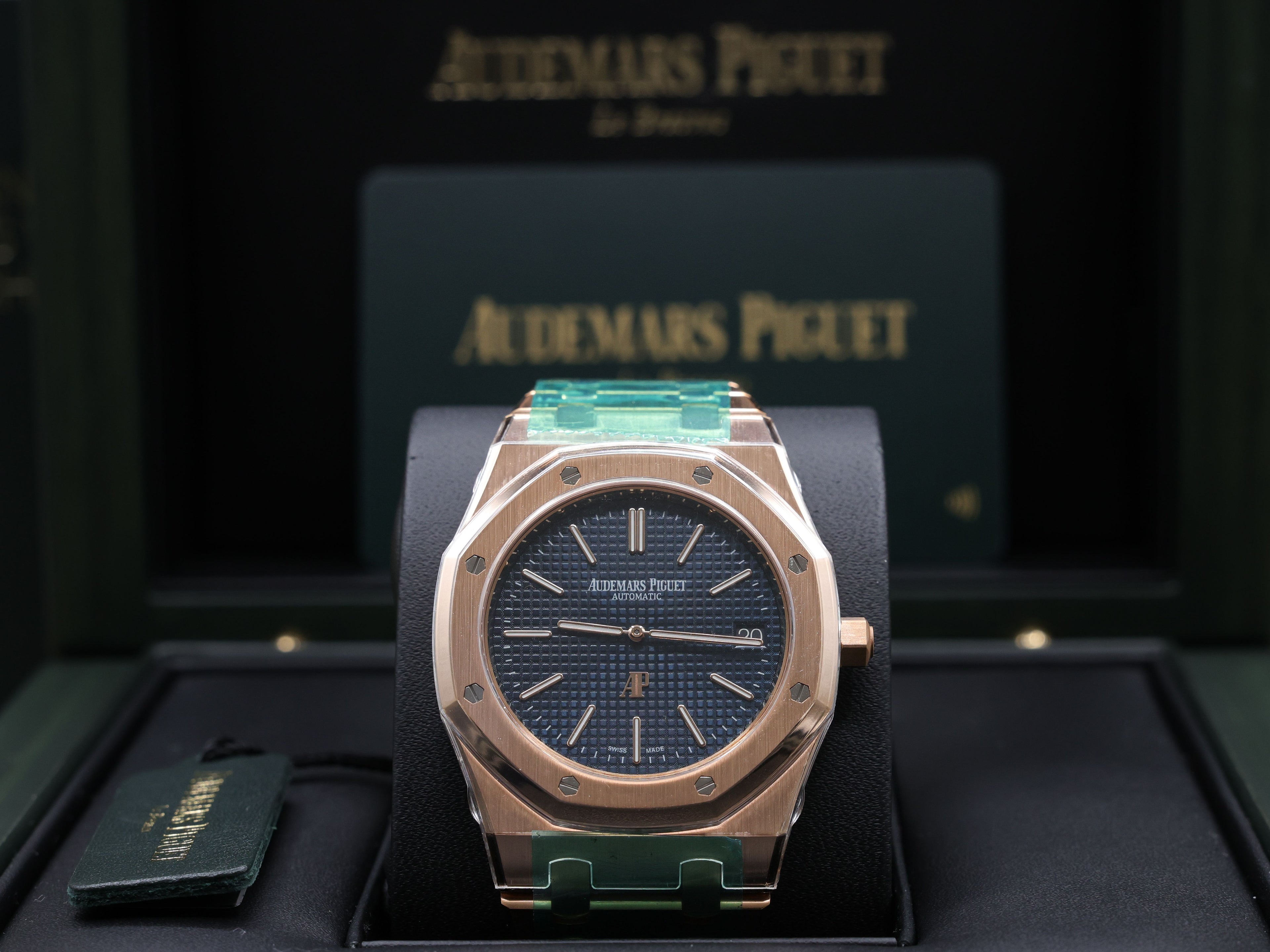 Audemars Piguet Royal Oak Extra-Thin Blue Dial on Bracelet 15202OR.OO.1240OR.01.A Card 2021