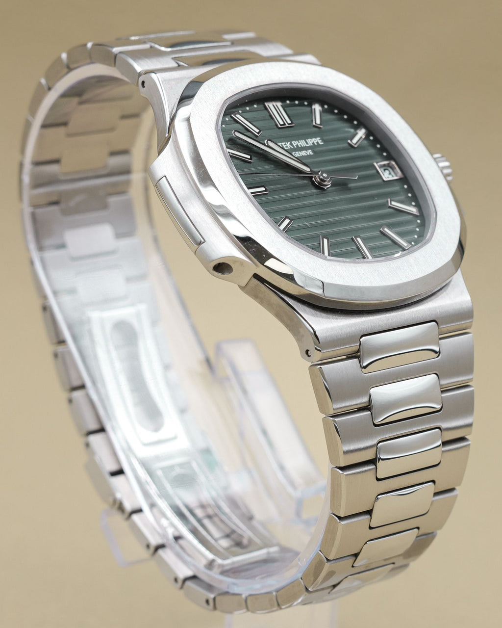 Patek Philippe Nautilus Olive Green Dial on Bracelet 5711/1A-014 Complete 2021