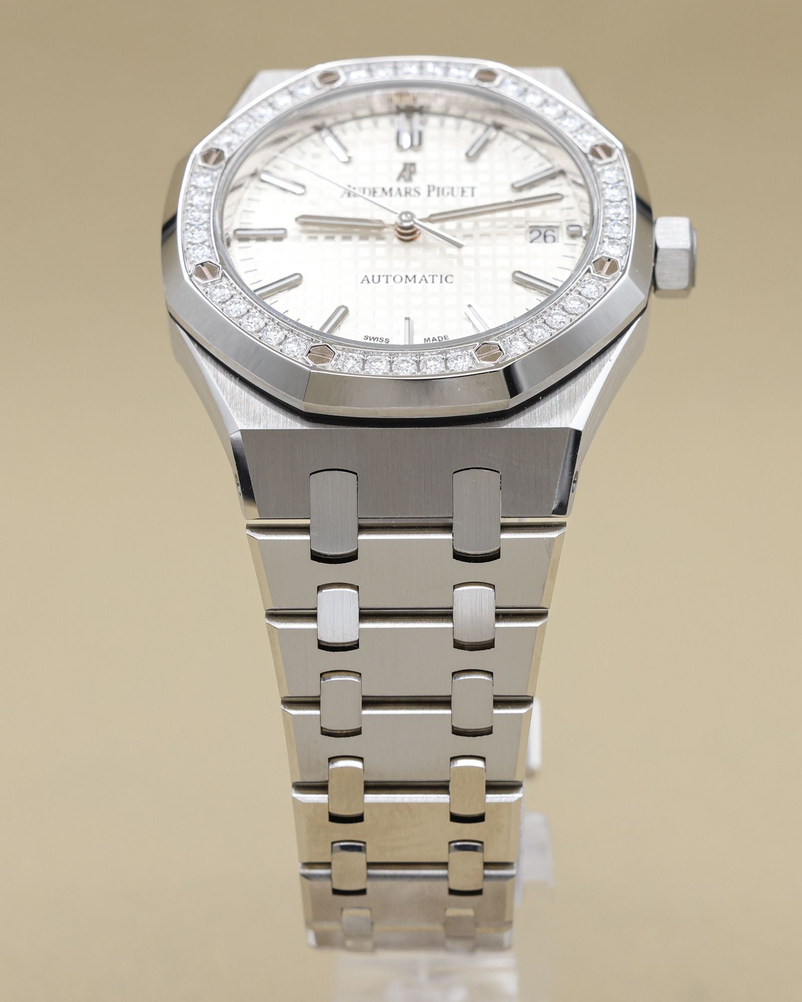 Audemars Piguet Royal Oak Selfwinding Silver Dial on Steel 15451ST.ZZ.D011CR.01 Archives 2013