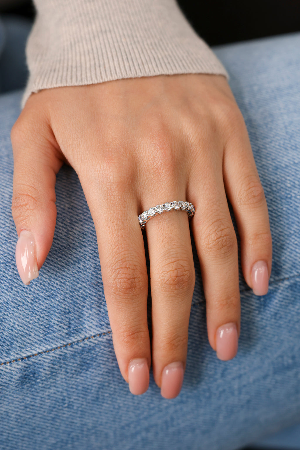 Round Natural Diamond Eternity Band 18KT White Gold 2.73ct R-273