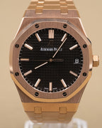 Audemars Piguet Royal Oak Selfwinding Black Dial on Bracelet 15500OR.OO.1220OR.01 Complete 2020