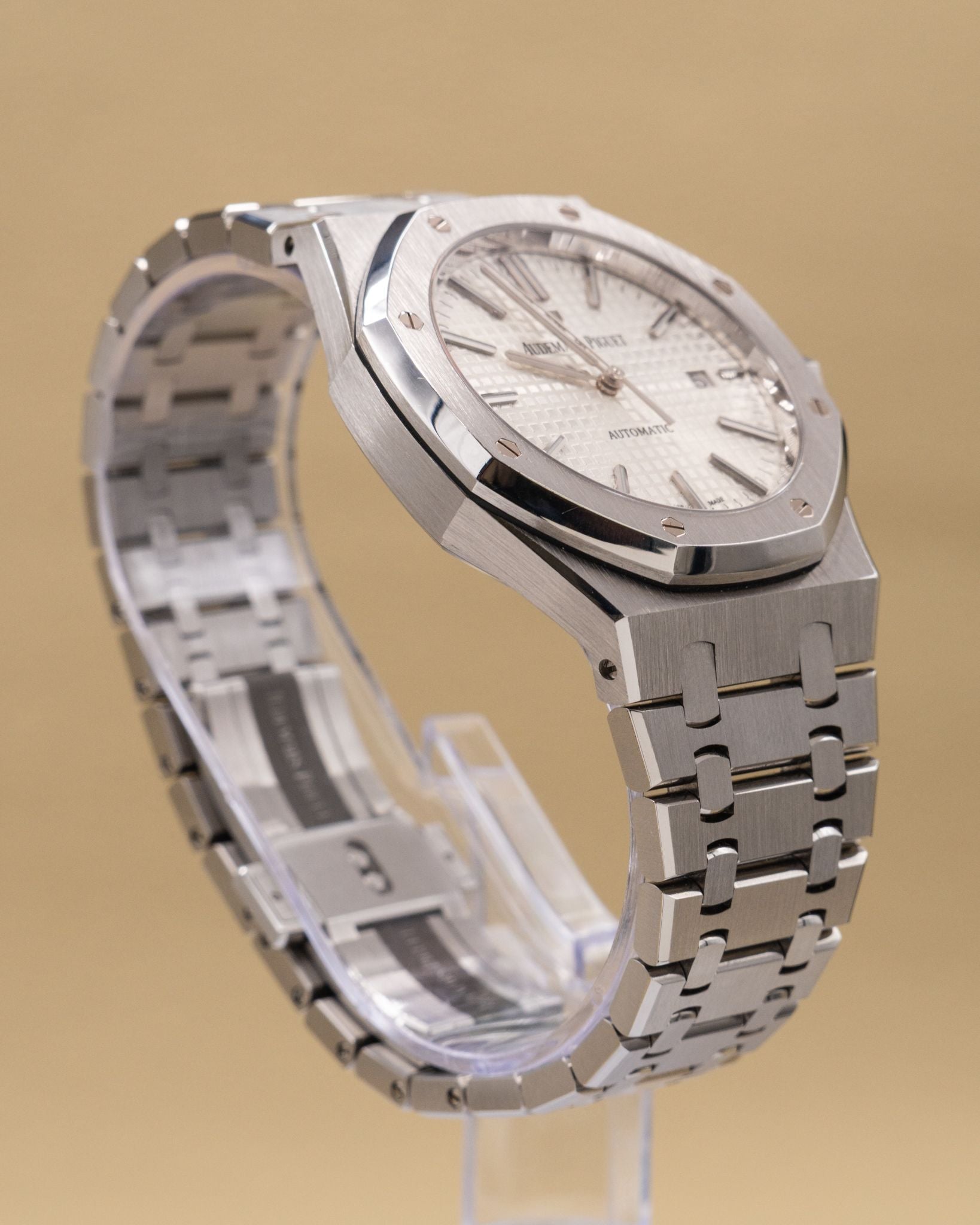 Audemars Piguet Royal Oak Selfwinding White Dial on Bracelet 15400ST.OO.1220ST.02 Complete 2014
