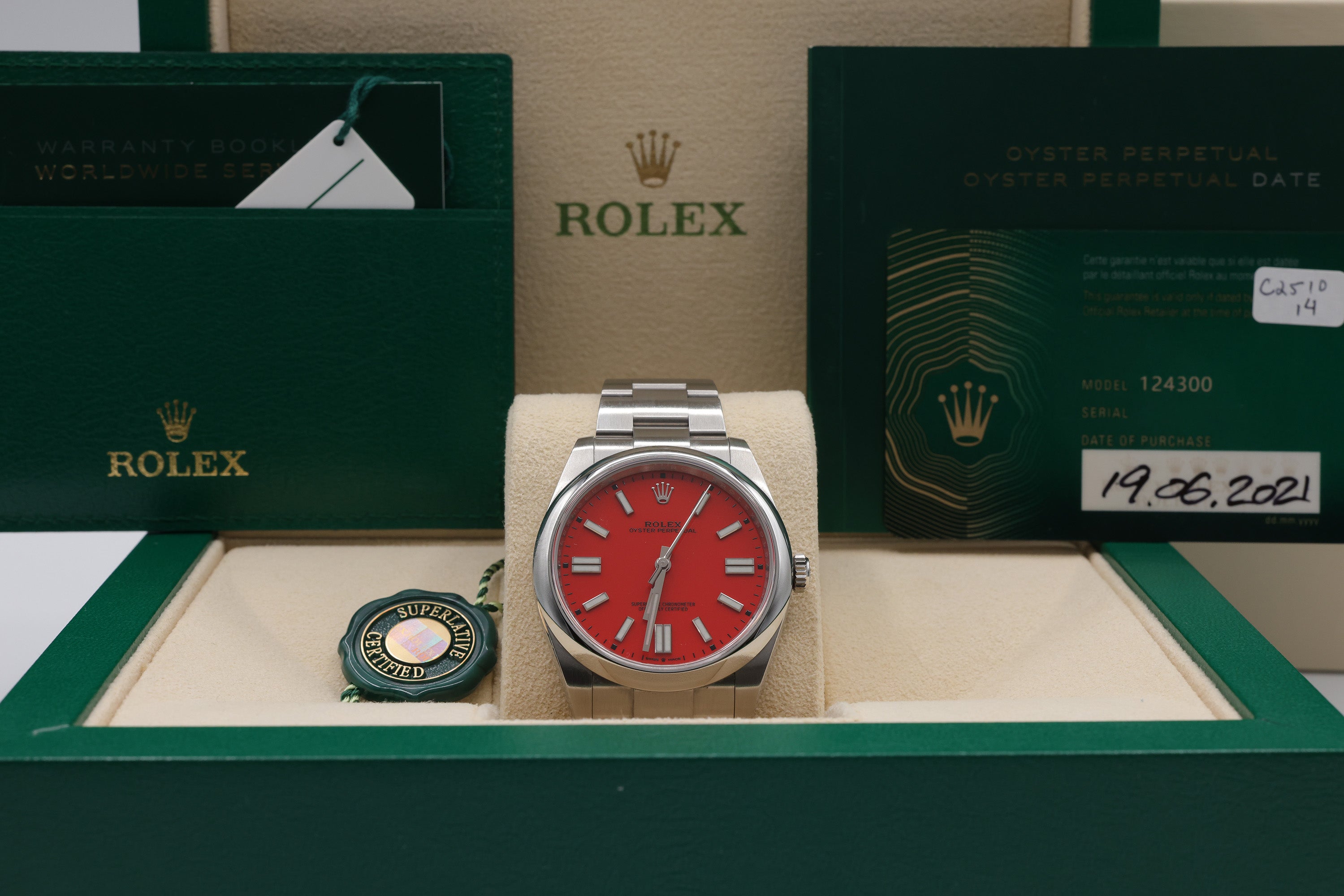 Rolex Oyster Perpetual 41 Coral Red Index Dial on Oyster 124300 Complete 2021