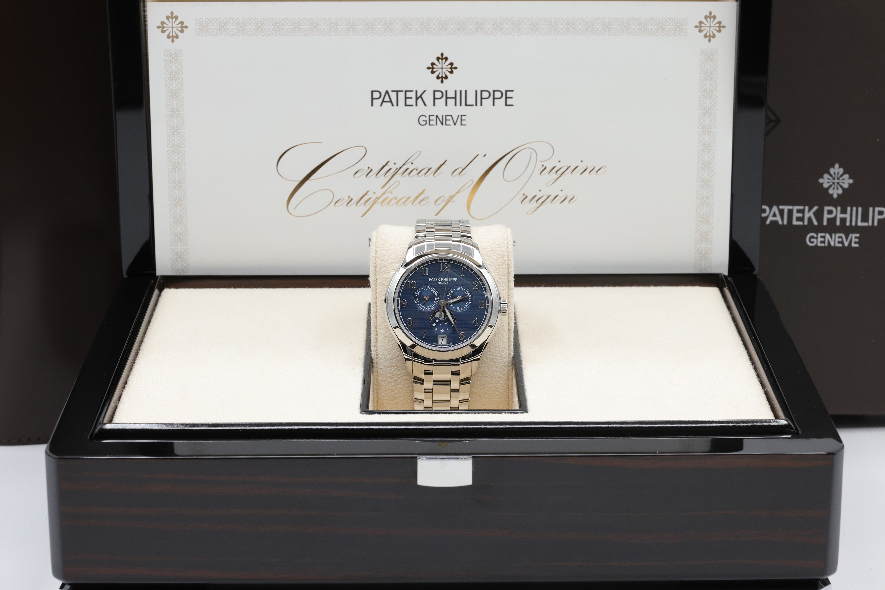 Patek Philippe Complications - Annual Calendar - Moon Phases Blue Dial on Bracelet 4947/1A-001 Complete 2024