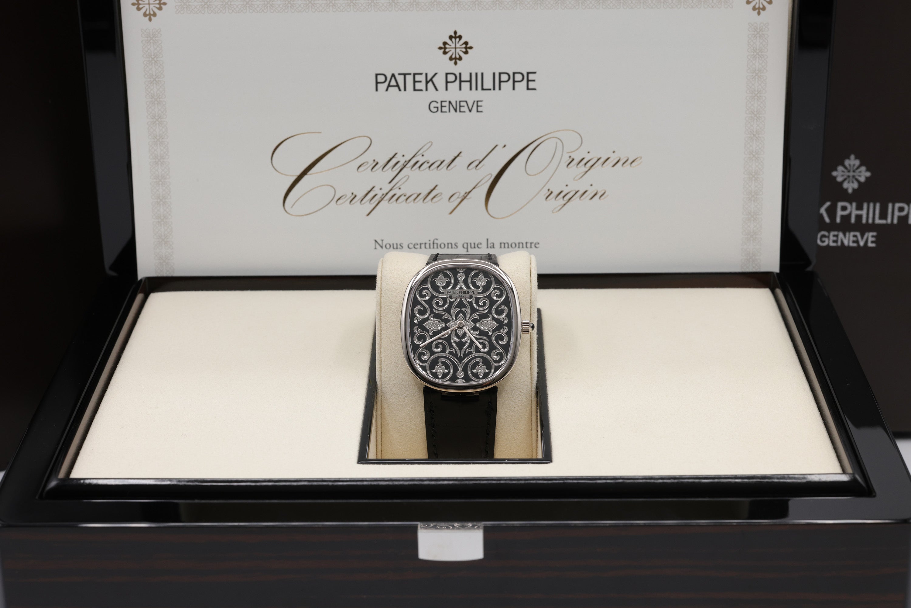 Patek Philippe Golden Ellipse Hand-Engraved And Black Enameled Dial on Strap 5738/51G-001 Complete 2025
