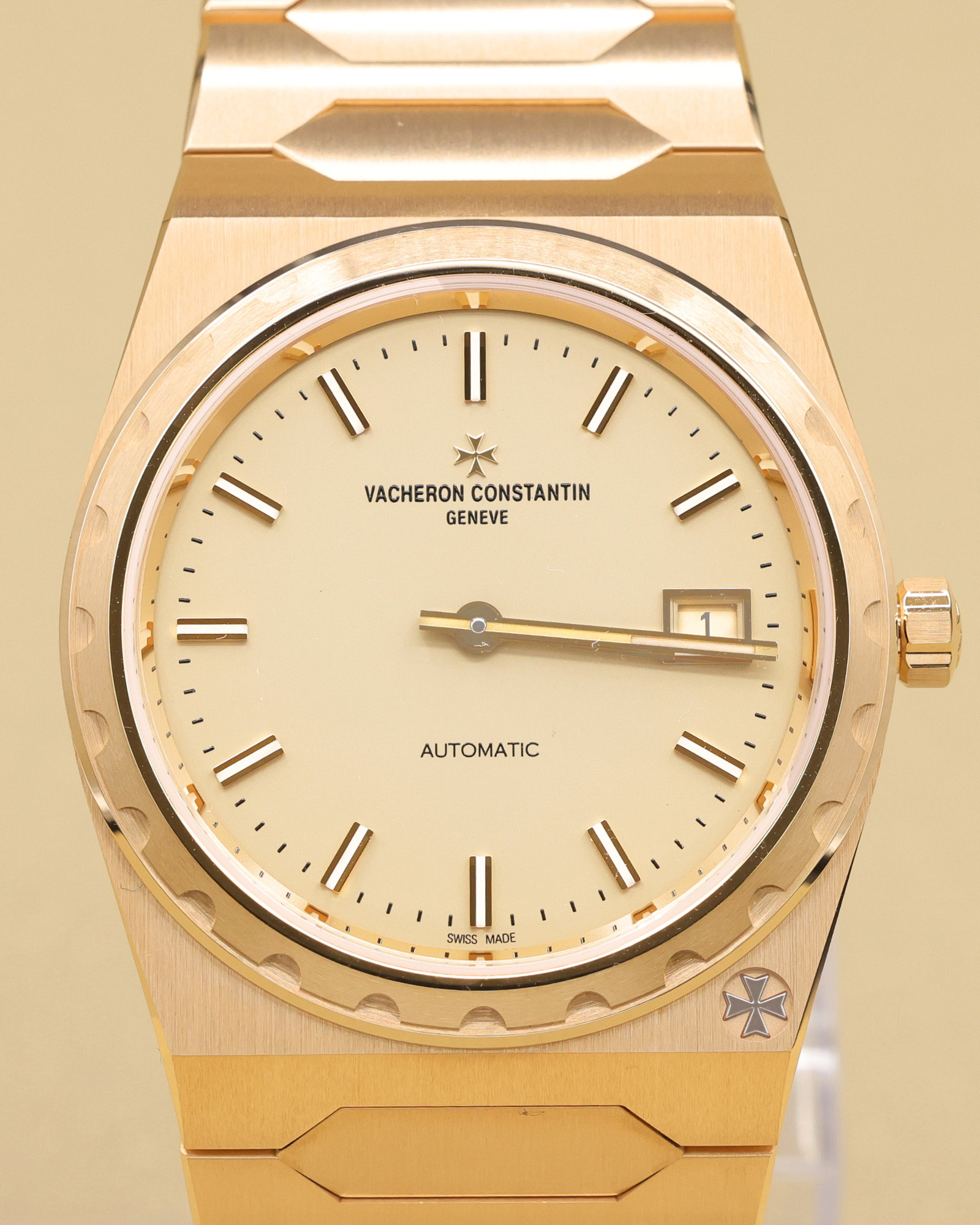 Vacheron Constantin Historiques Gold-toned Dial on Bracelet 4200H/222J-B935 Complete 2026