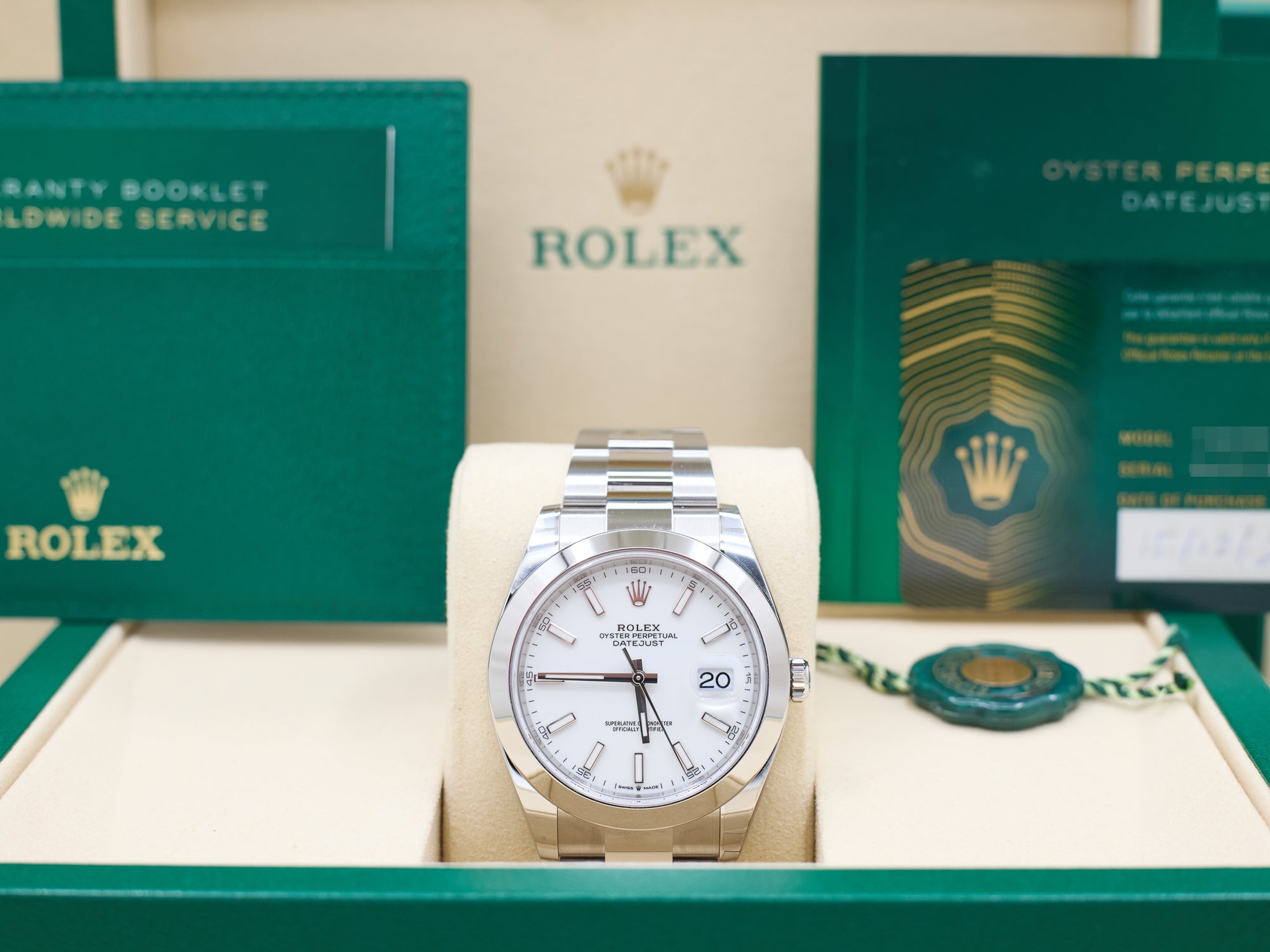 Rolex Datejust 41 White Index Dial on Oyster 126300 Complete 2025
