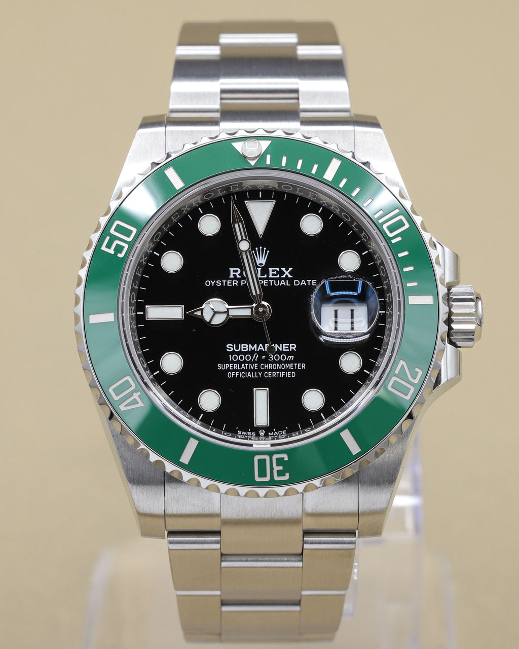Rolex Submariner Black Dial on Oyster 126610LV Complete 2022