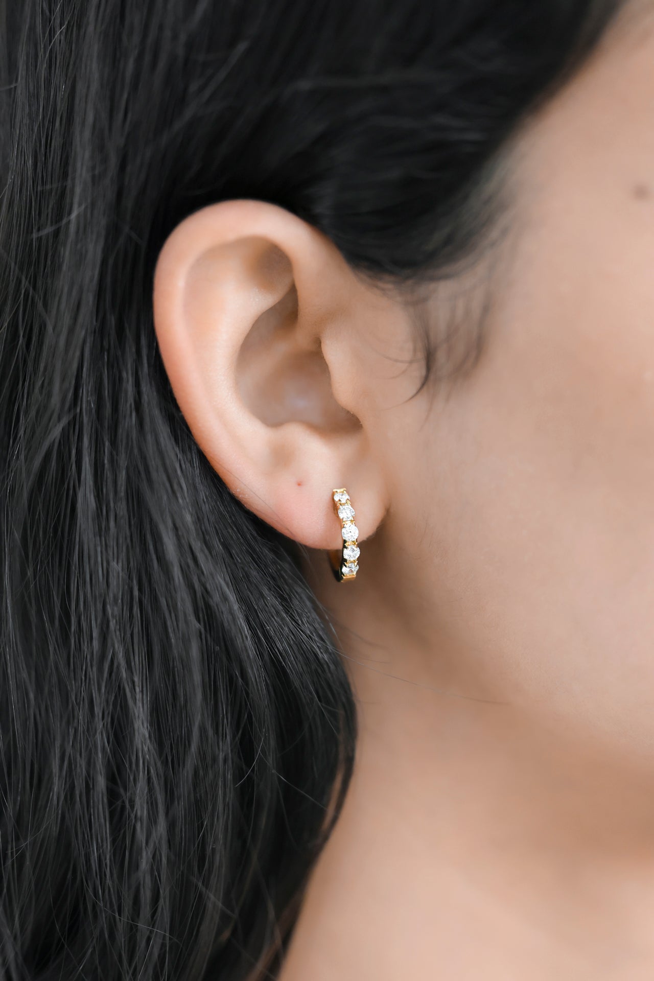 14KT Gold Round Natural Diamond Huggies Earrings 0.66ctw E-66H
