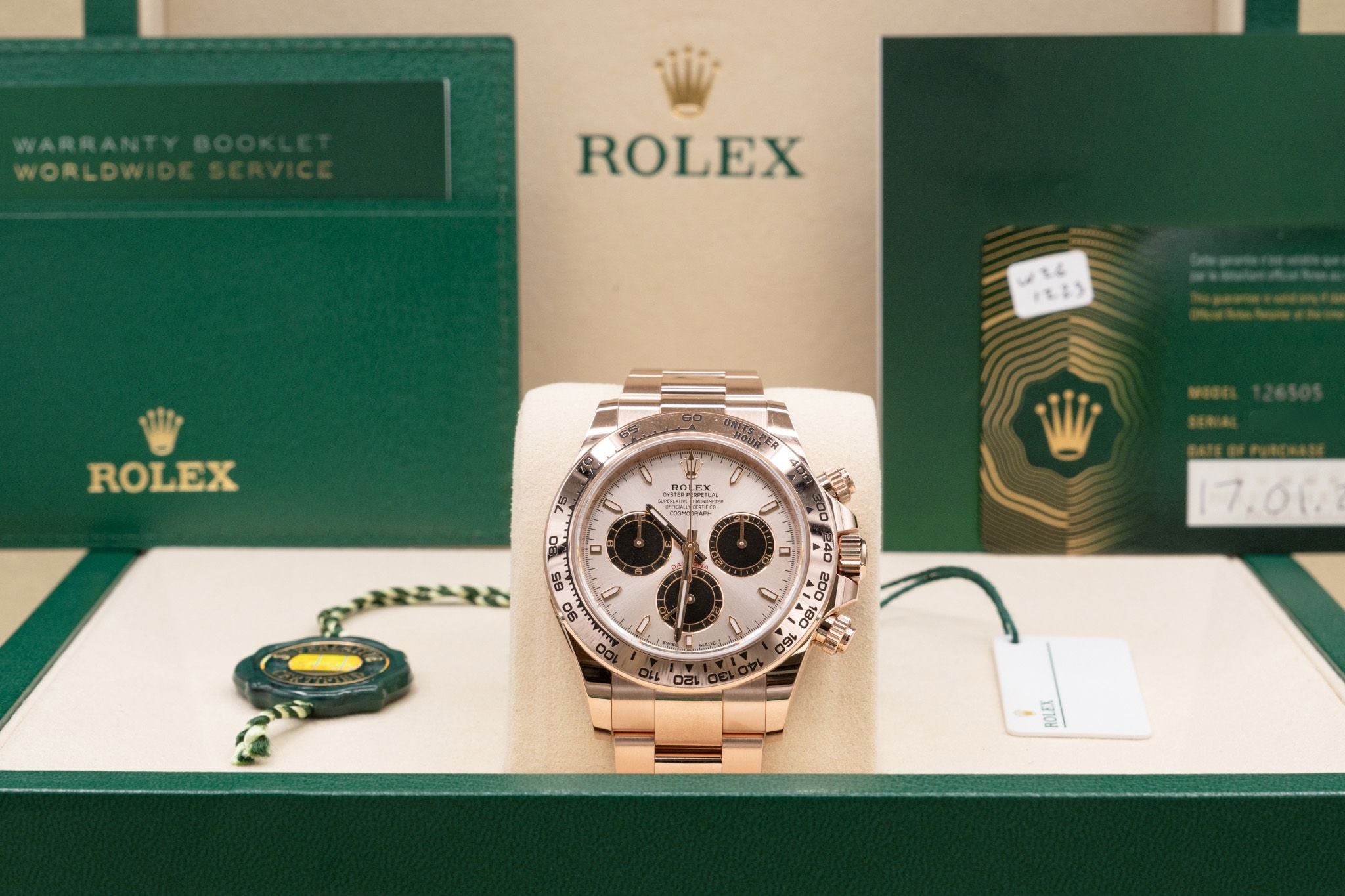 Rolex Daytona Sundust And Black Index Dial on Oyster 126505 Complete 2026