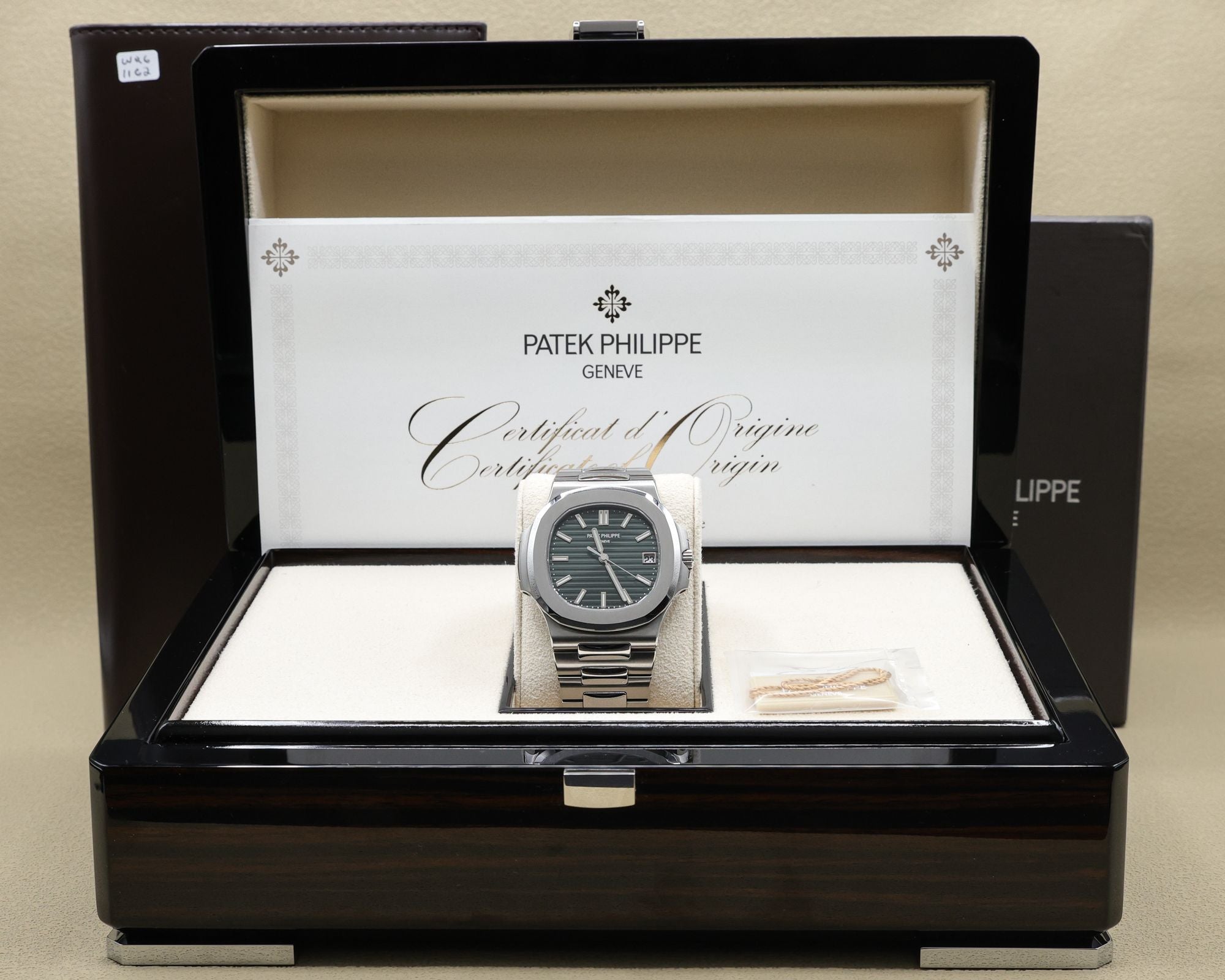 Patek Philippe Nautilus Olive Green Dial on Bracelet 5711/1A-014 Complete 2021