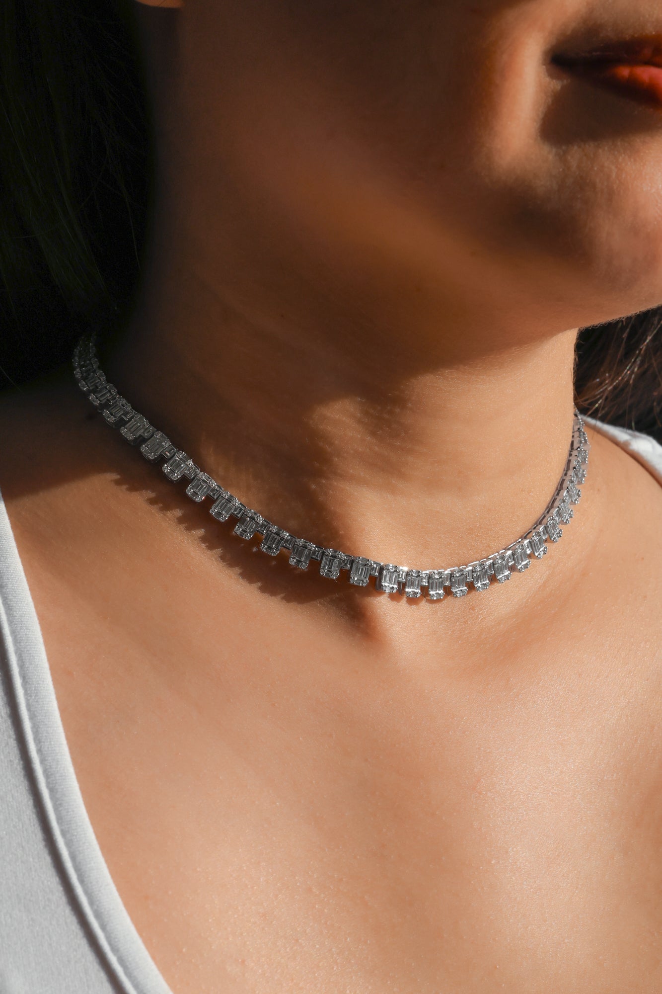 14K White Gold Round & Baguette Diamond Adjustable Choker 1ct N-820