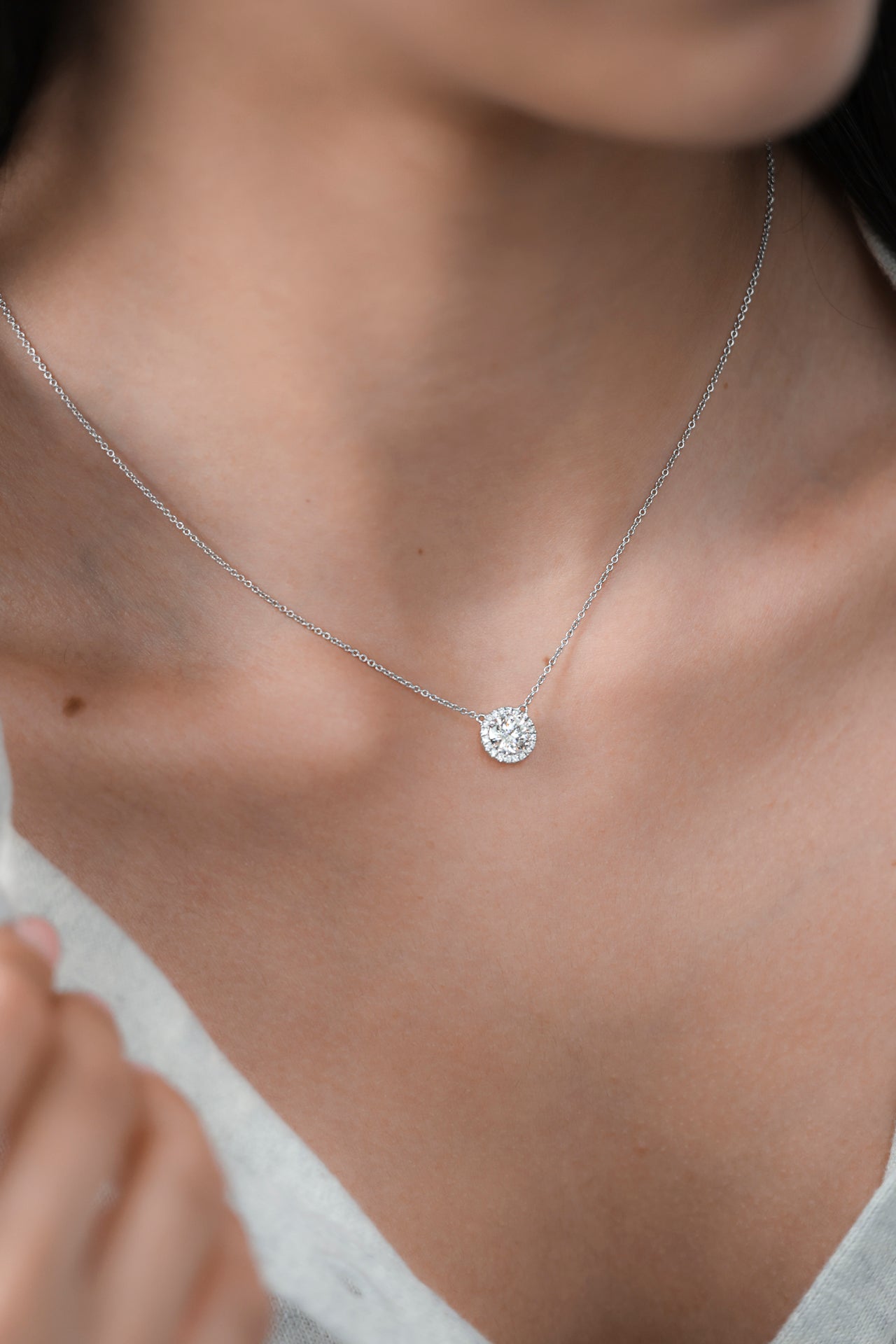 18K White Gold Round Natural Diamond Solitaire Pendant 2.4ct P-104RD