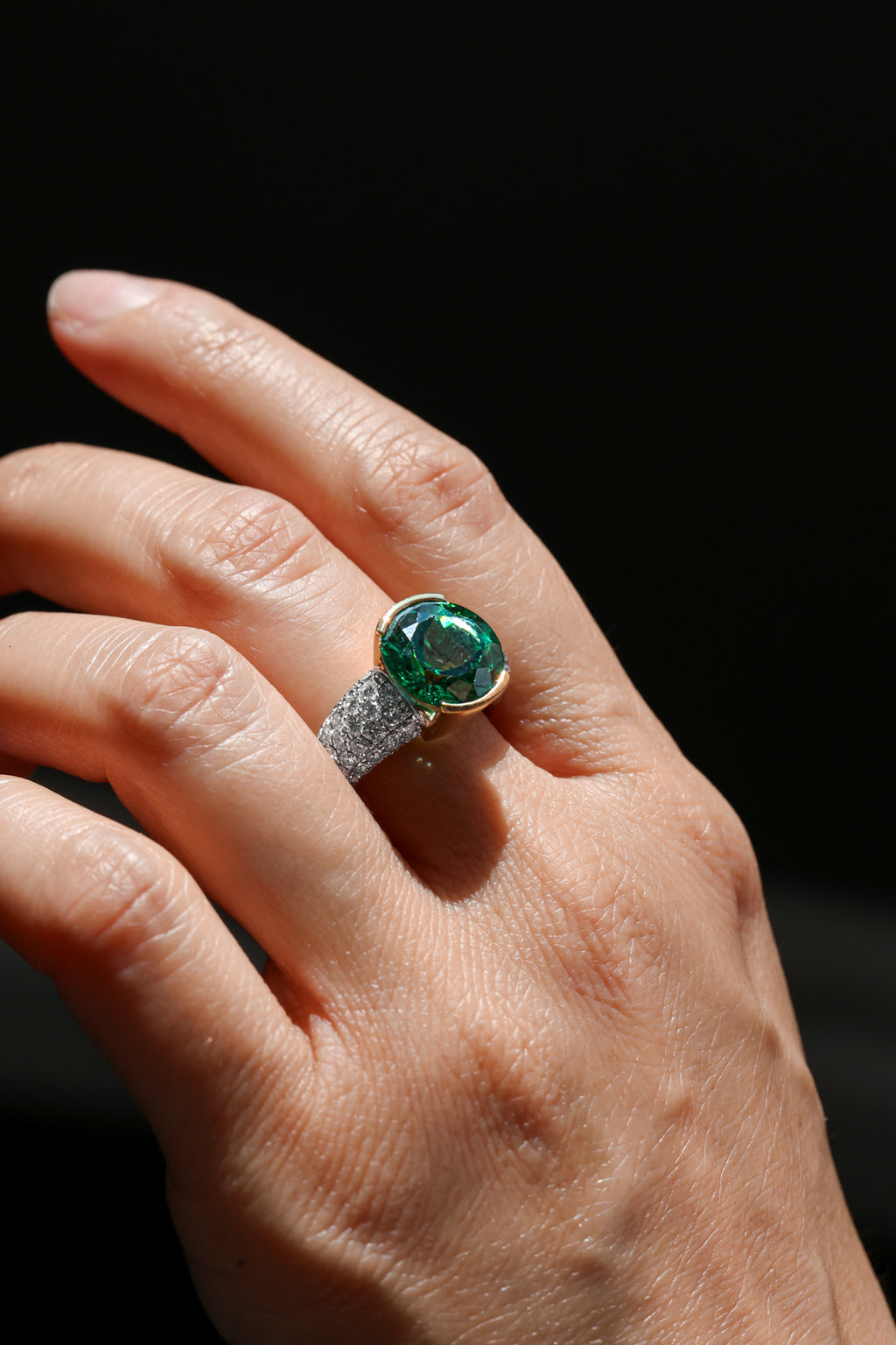 Emerald & Diamond 18KT White Gold Pavé Cocktail Ring 4.85ct R-185EM