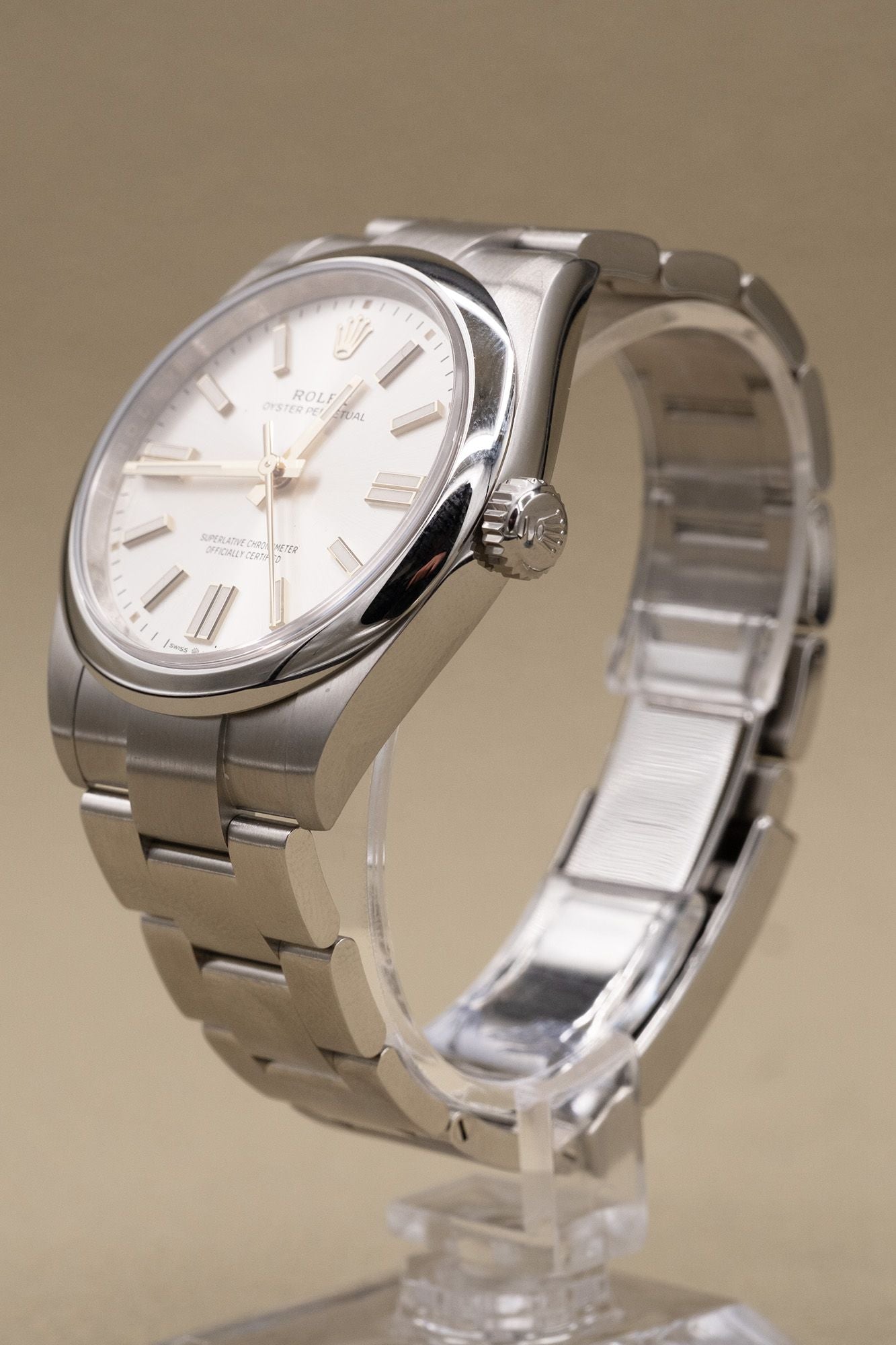 Rolex Oyster Perpetual 41 Silver Dial on Oyster 134300 Complete 2025