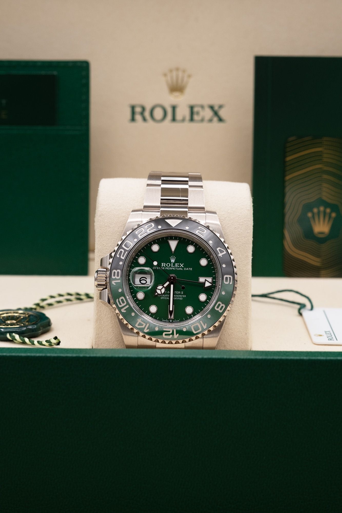 Rolex Gmt-Master II Sprite Black Dial on Oyster 126729VTNR Complete 2026