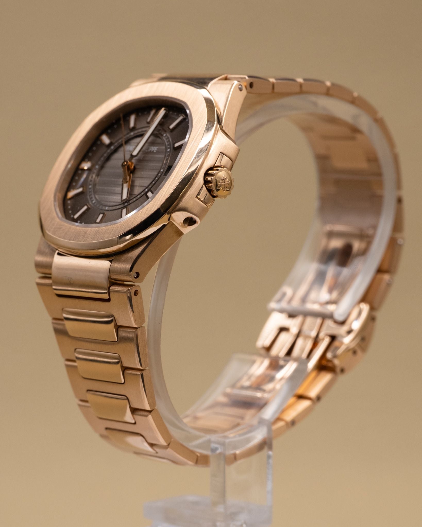 Patek Phillippe Nautilus Smoke Brown Dial on Rose Gold 7011/1R-010 Papers 2009
