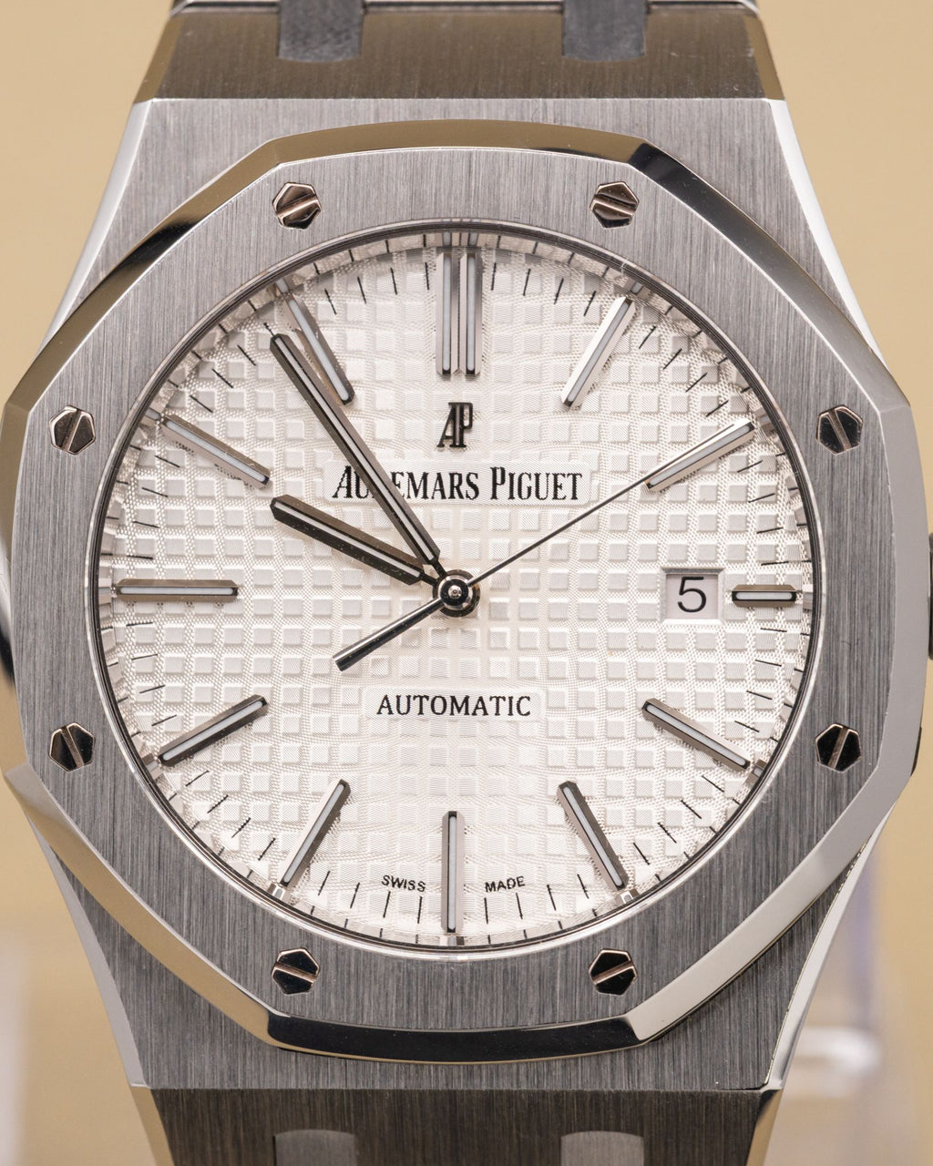 Audemars Piguet Royal Oak Selfwinding White Dial on Bracelet 15400ST.OO.1220ST.02 Complete 2014