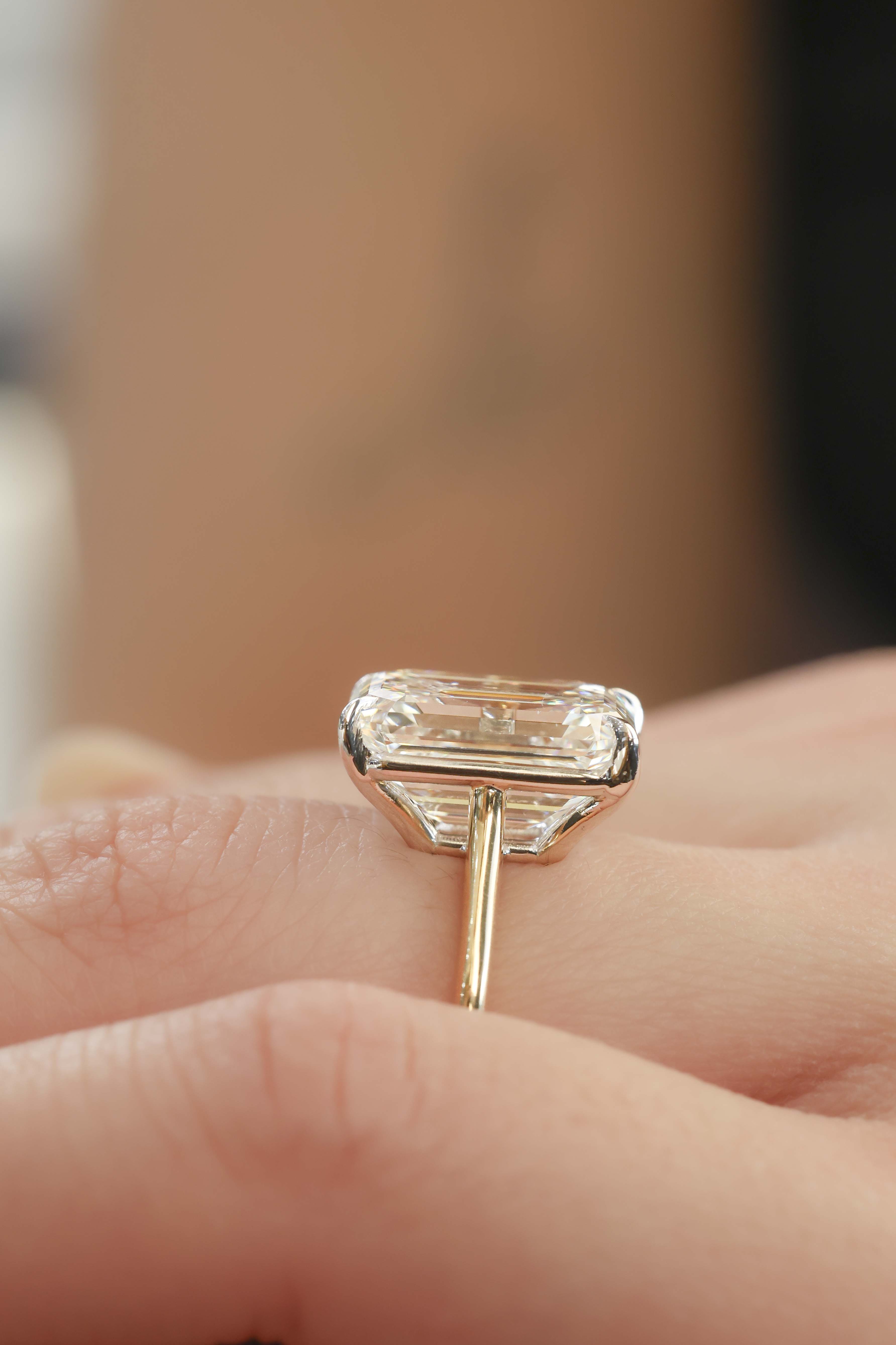 Emerald Solitaire Natural Diamond 18KT Two-Tone Ring 8.88ct R-888EC