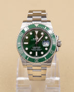 Rolex Submariner Hulk Green Dial on Oyster 116610LV Complete 2019