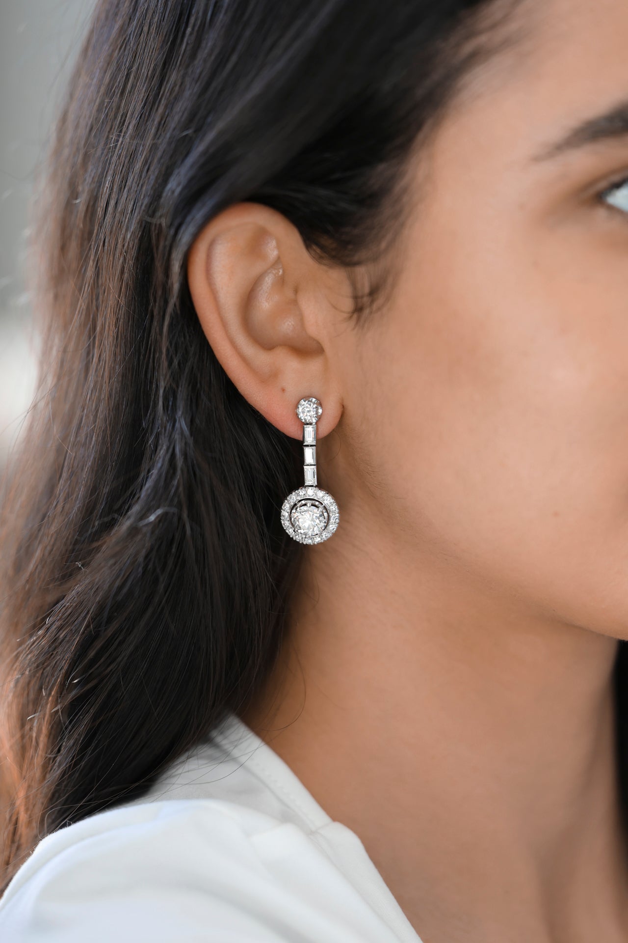 - Dangles Earrings 5 cts.