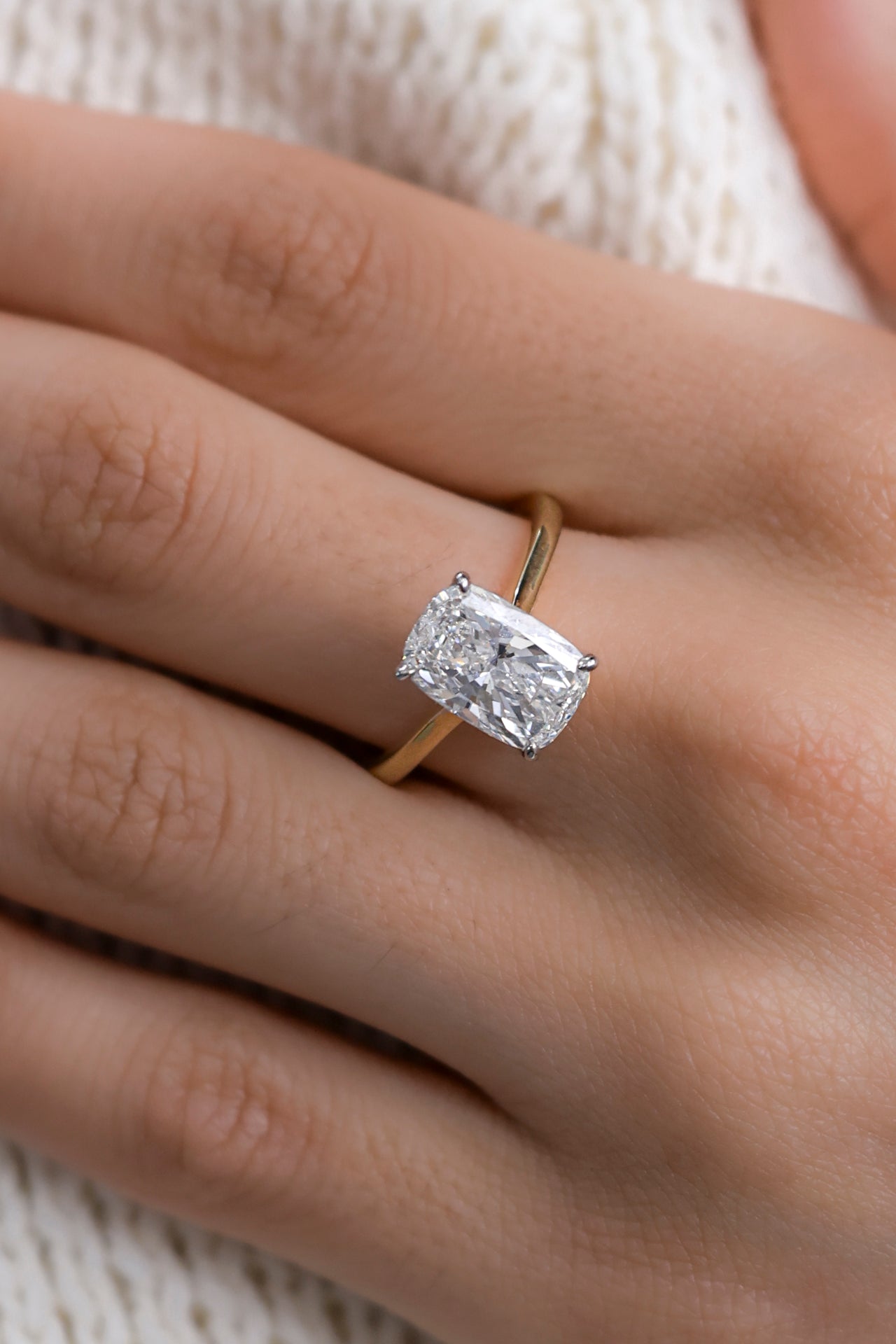 Cushion Solitaire 18KT Yellow Gold Engagement Ring 3.01ct R-301CU