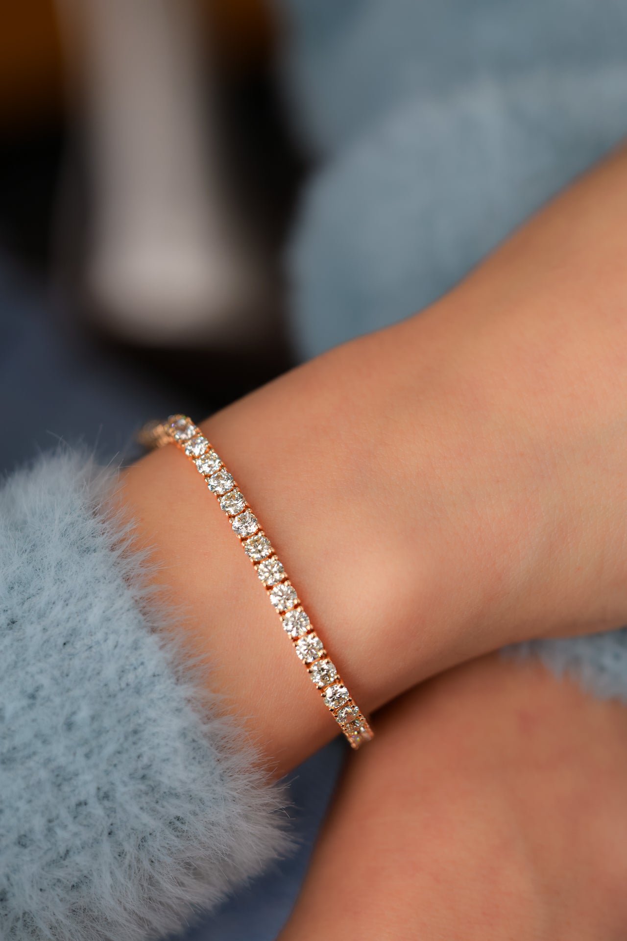 Stunning Diamond Tennis Bracelet in 14K White Gold, 8.88ct B-890