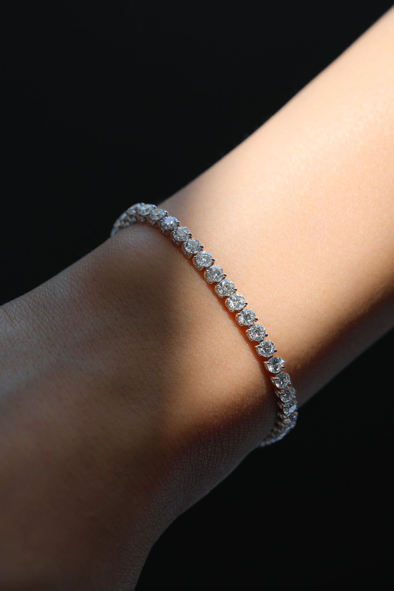 Luxurious Round Cut Diamond Tennis Bracelet, 7.20ct B-720RD