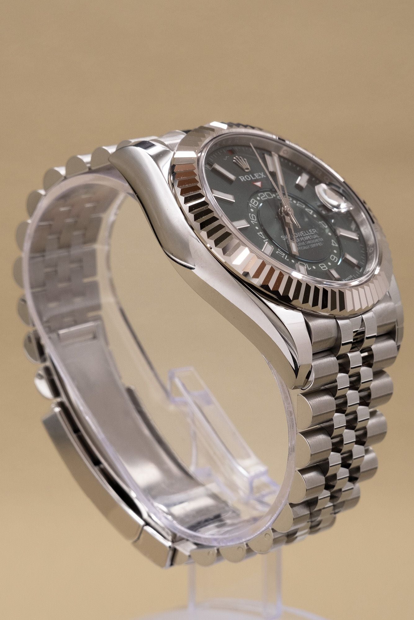 Rolex SkyDweller Mint Green Dial on Jubilee 336934 Complete 2026