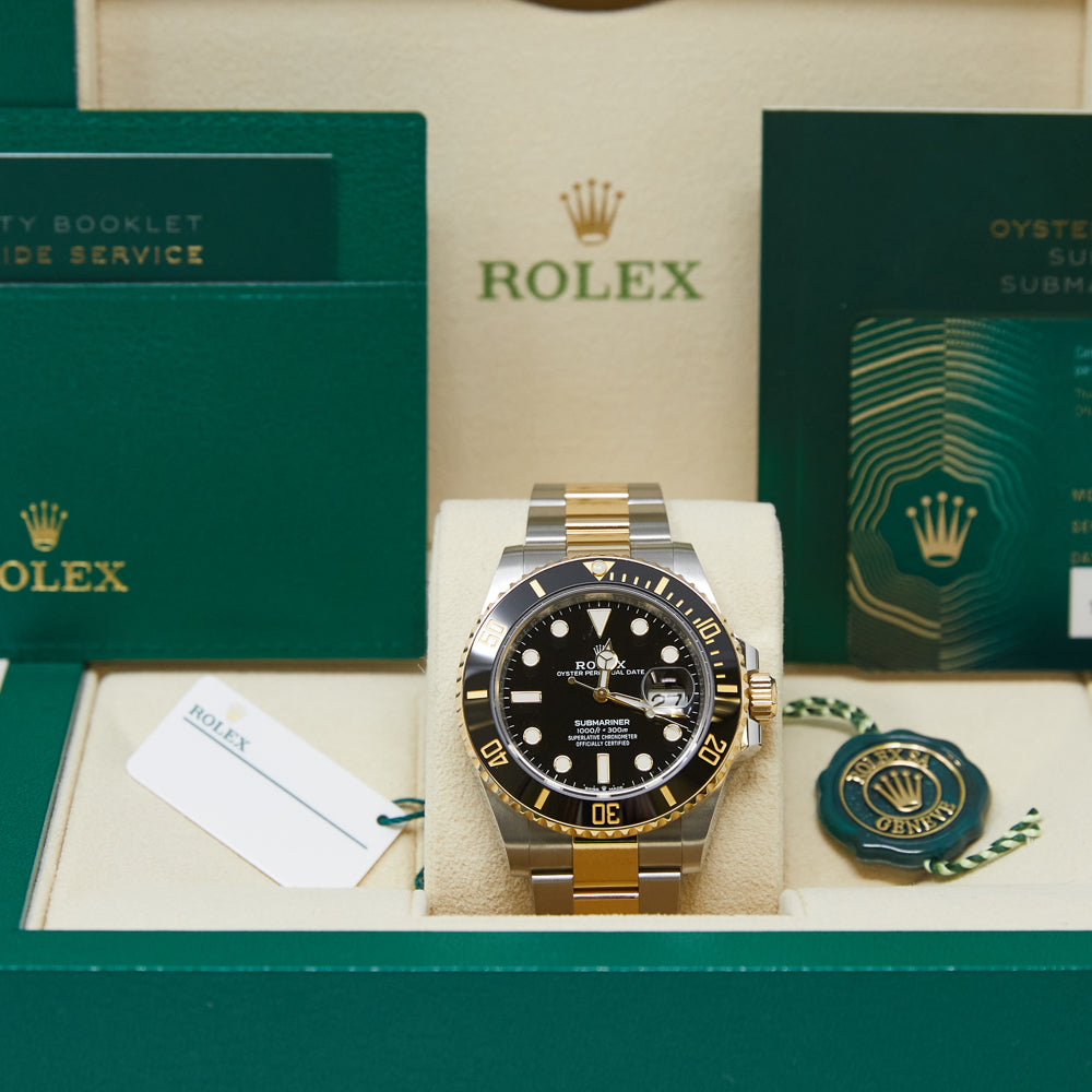 Rolex Submariner Black Dial on Oyster 126613LN Complete 2021