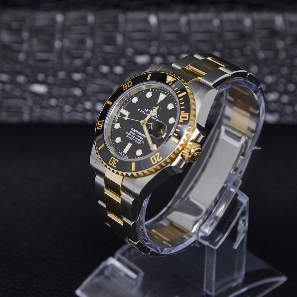 Rolex Submariner Black Dial on Oyster 126613LN Complete 2021