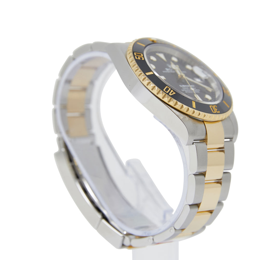 Rolex Submariner Black Dial on Oyster 126613LN Complete 2021