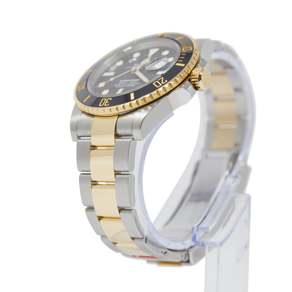 Rolex Submariner Black Dial on Oyster 126613LN Complete 2021