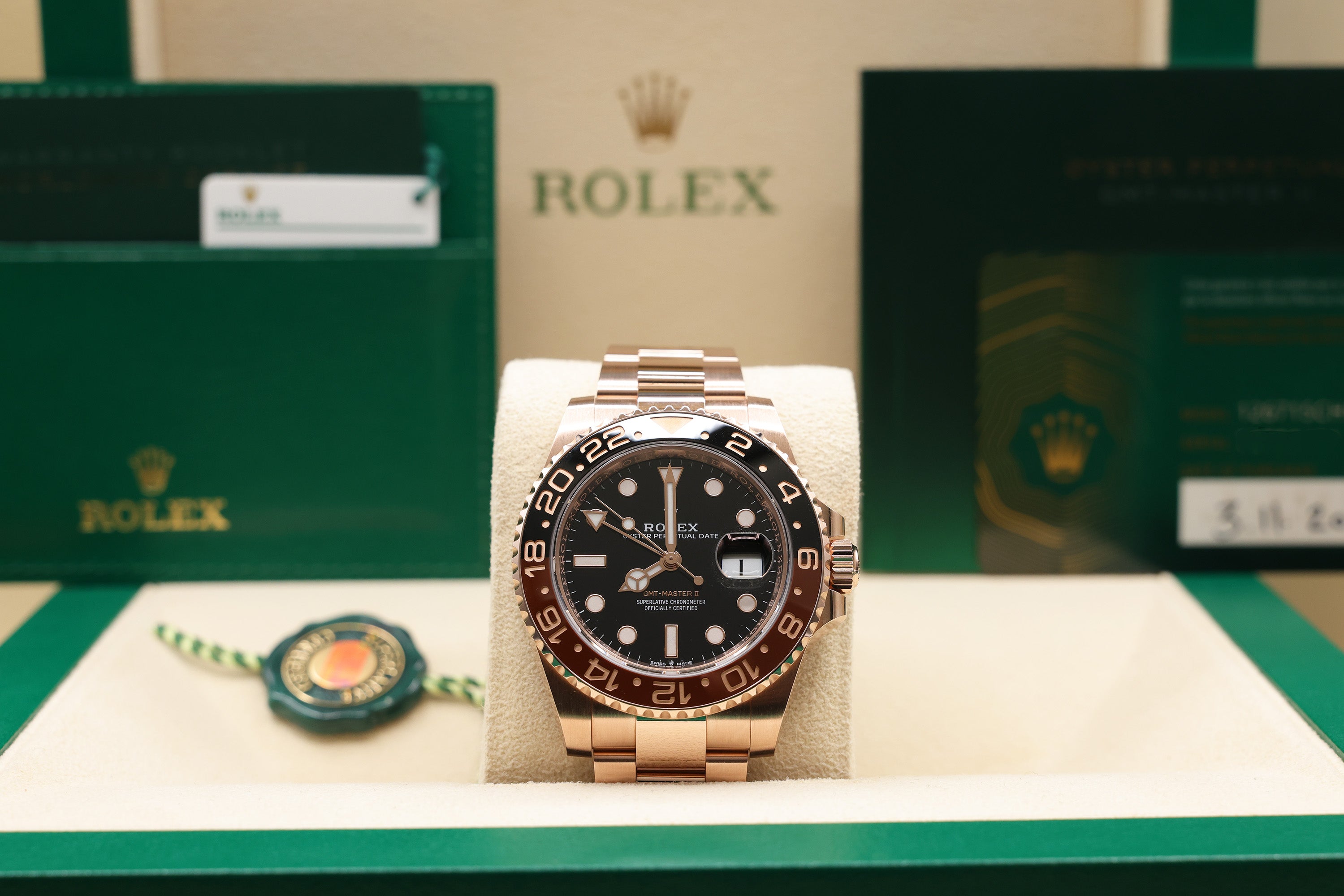 Rolex GMT-Master II "Root Beer" Black Dial on Oyster 126715CHNR Complete 2022