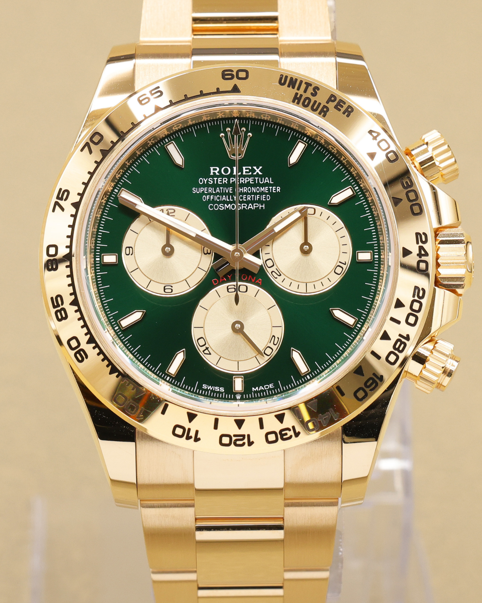 Rolex Daytona Bright Green and Golden Dial on Oyster 126508 Complete 2026
