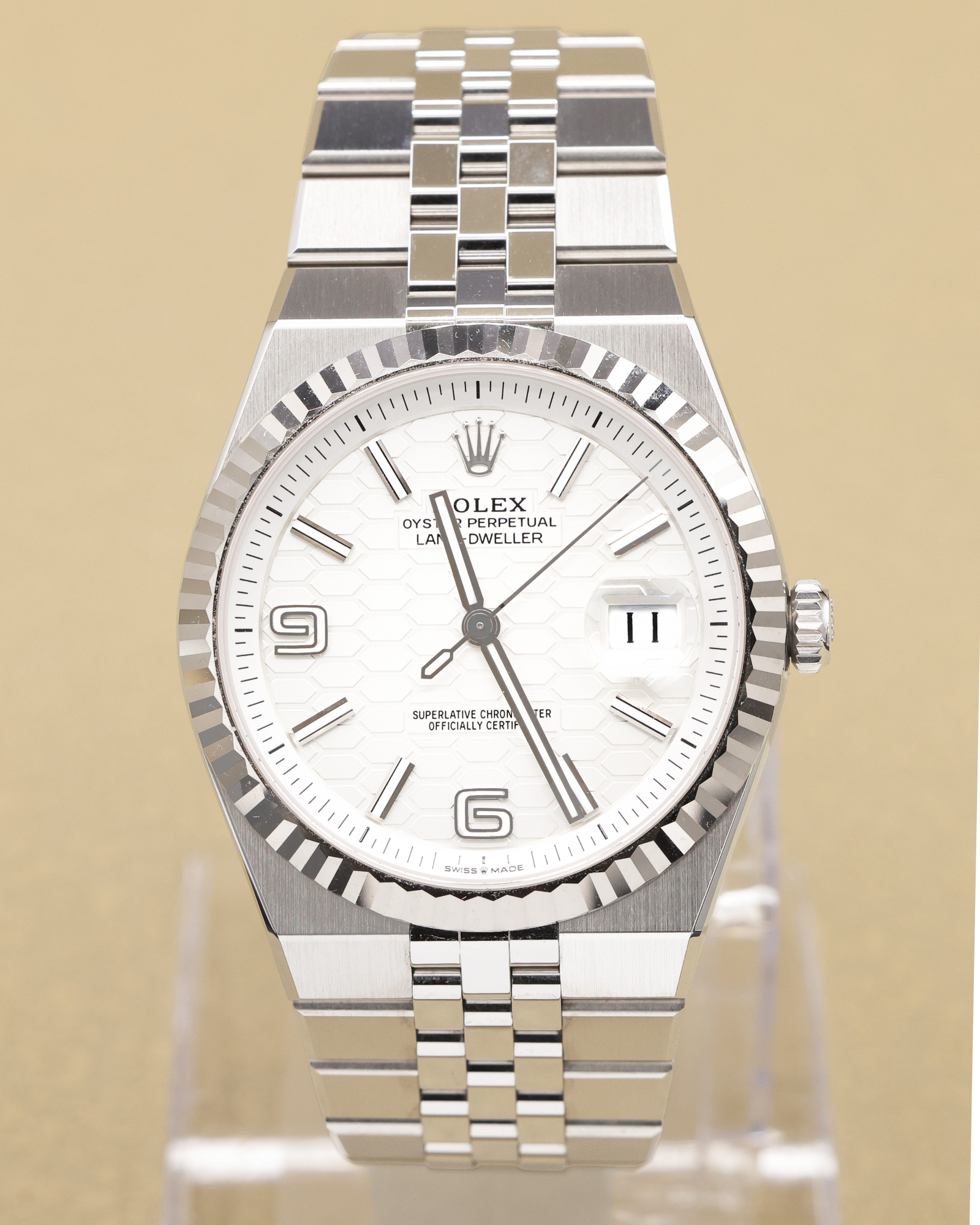 Rolex Land-Dweller 40 Intense White, Honeycomb Motif Dial on Flat Jubilee 127334 Complete 2025
