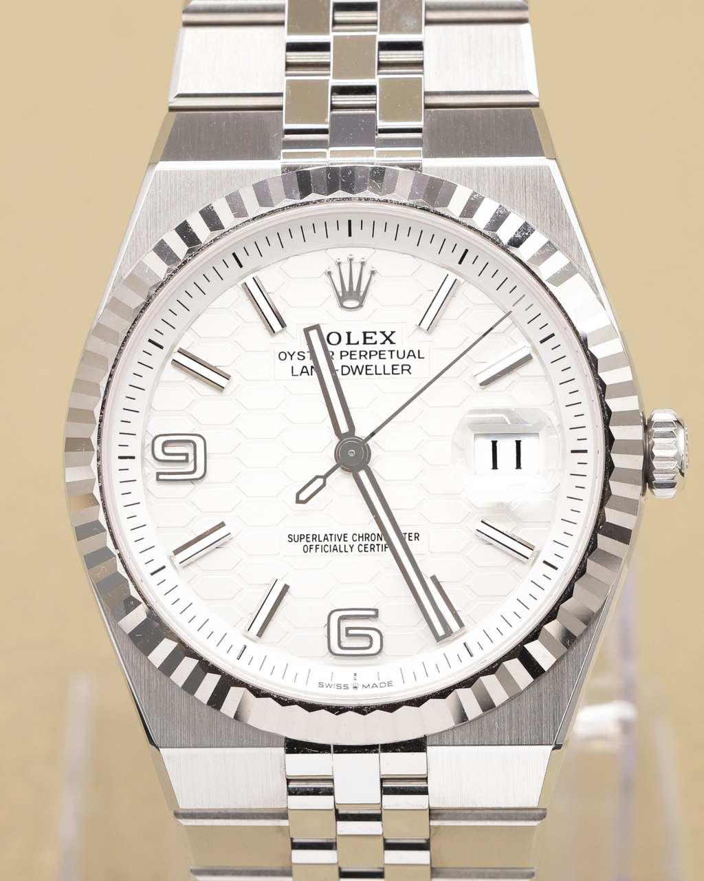 Rolex Land-Dweller 40 Intense White, Honeycomb Motif Dial on Flat Jubilee 127334 Complete 2025