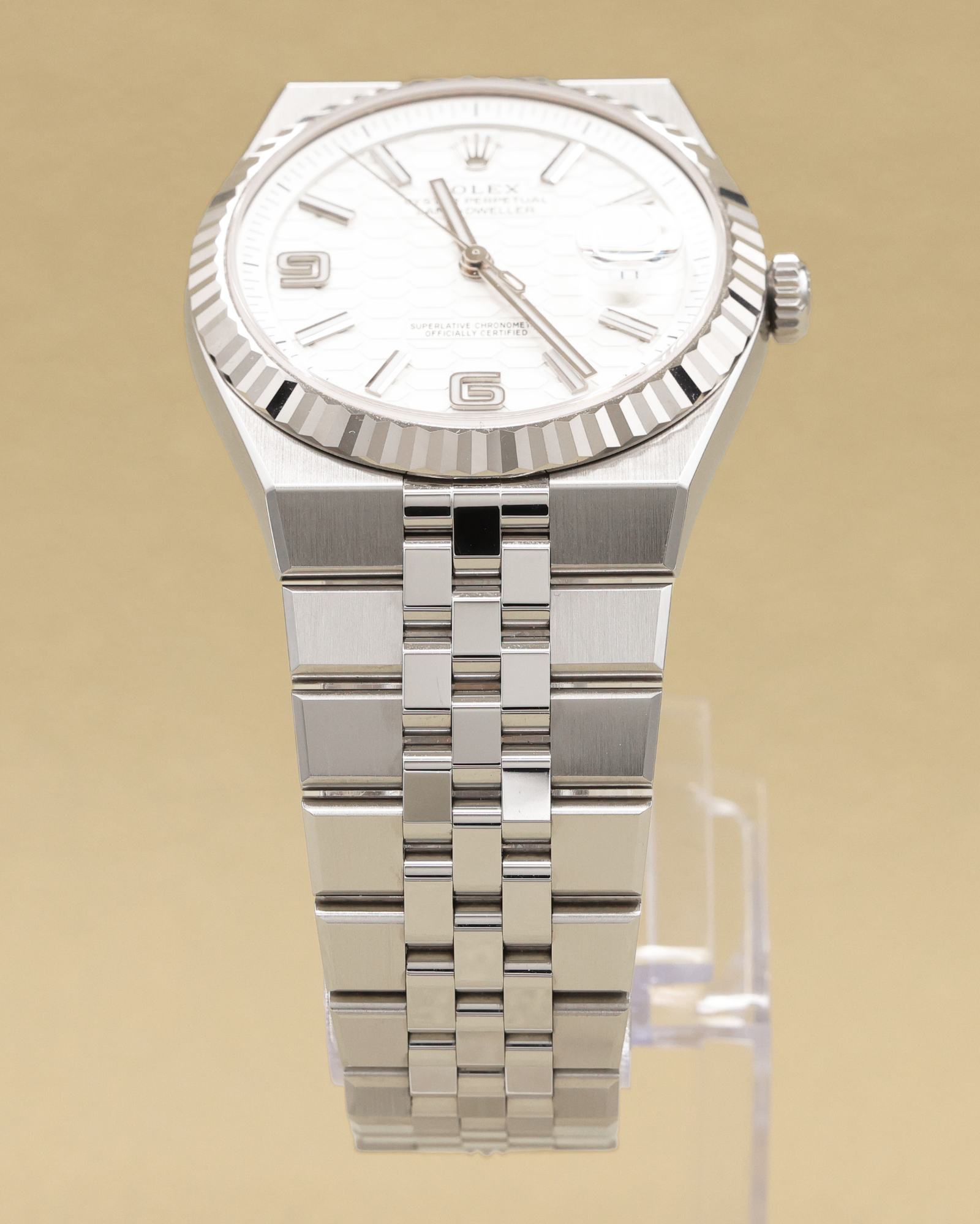 Rolex Land-Dweller 40 Intense White, Honeycomb Motif Dial on Flat Jubilee 127334 Complete 2025