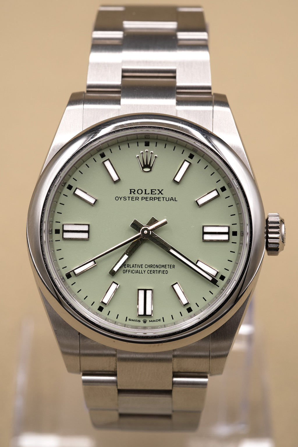 Rolex Oyster Perpetual 41 Pistachio Dial on Oyster 134300 Complete 2025