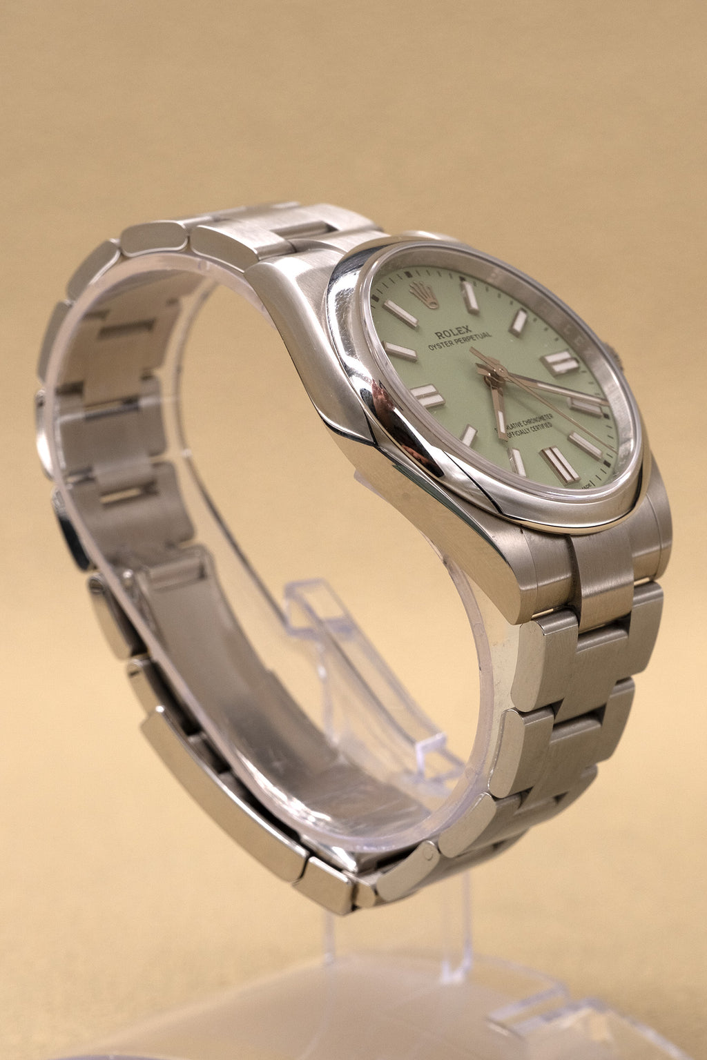 Rolex Oyster Perpetual 41 Pistachio Dial on Oyster 134300 Complete 2025