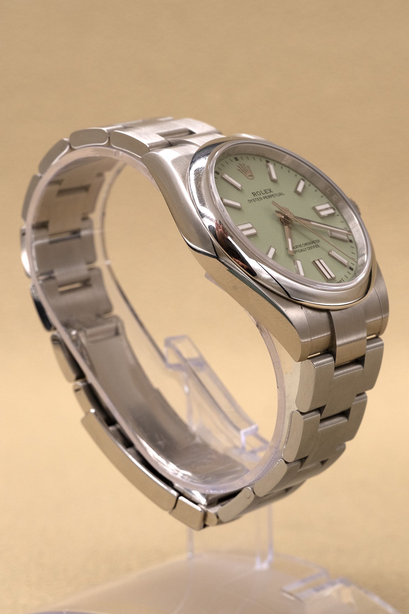 Rolex Oyster Perpetual 41 Pistachio Dial on Oyster 134300 Complete 2025