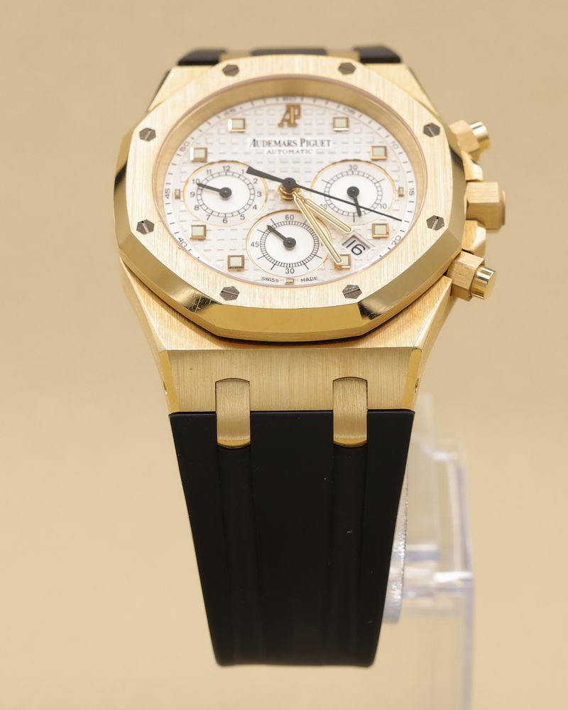 Audemars Piguet Royal Oak Chronograph Silver Dial on Leather Strap 26022BA.OO.D088CR.01