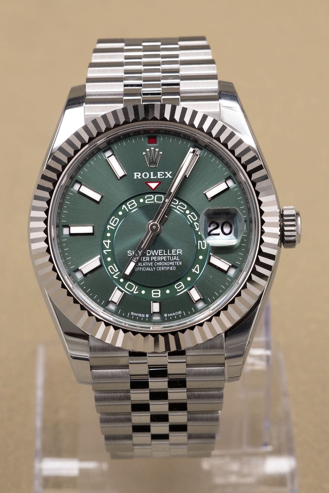 Rolex SkyDweller Mint Green Dial on Jubilee 336934 Complete 2026
