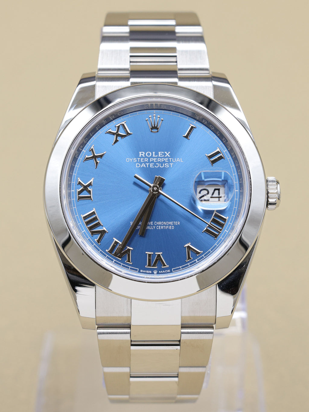 Rolex Datejust 41 Blue Roman Dial on Oyster 126300 Complete 2022