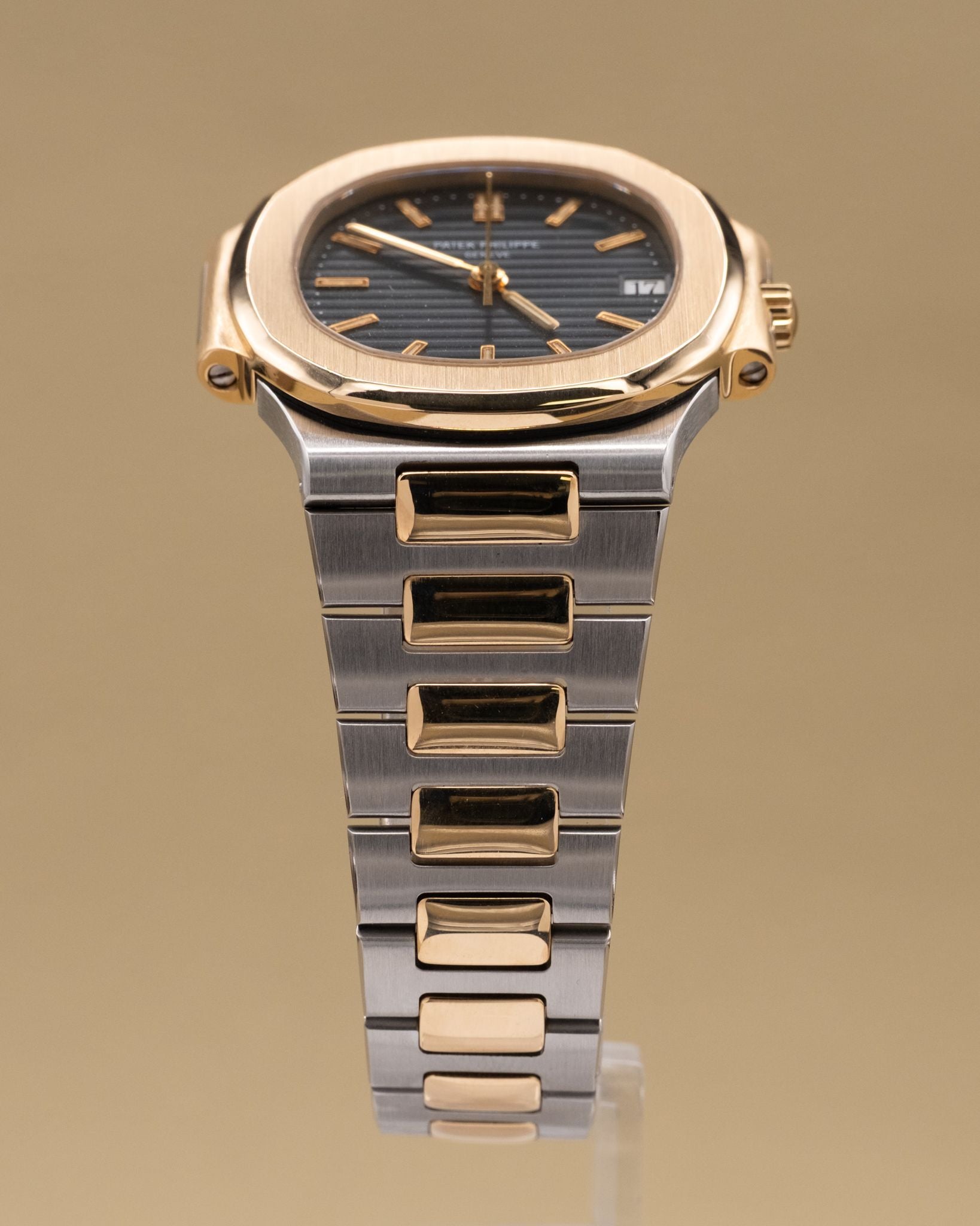 Patek Philippe Nautilus Blue Dial on Two tone 3800/001 Papers 1994