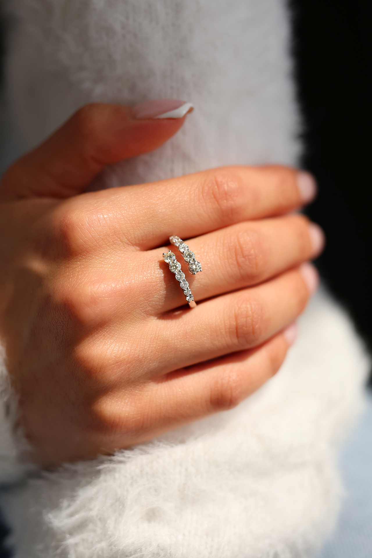 White Gold WRAP Fashion Ring 0.94 cts.